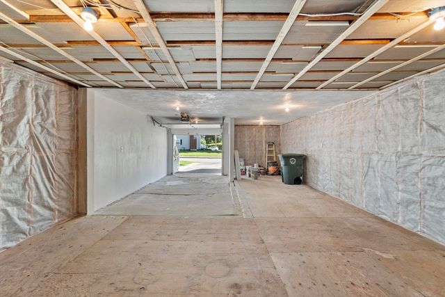 42 Parker Street, North Andover, MA 01845