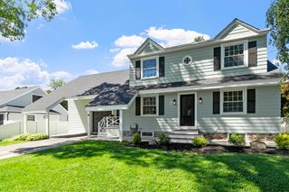 42 Parker Street, North Andover, MA 01845