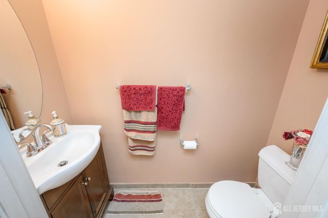 1 Cambridge Court, East Brunswick, NJ 08816