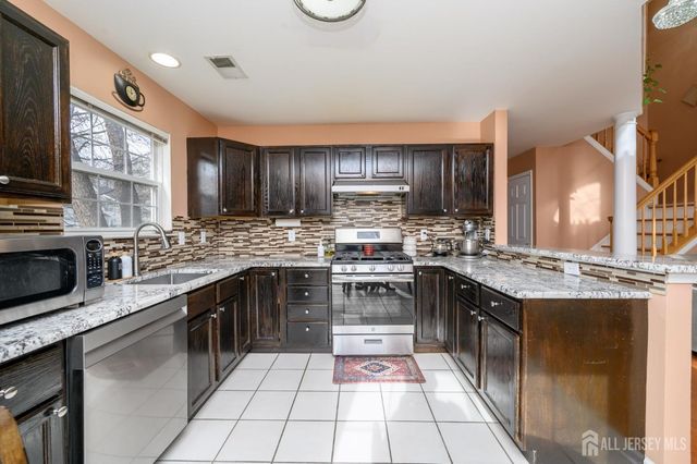 1 Cambridge Court, East Brunswick, NJ 08816