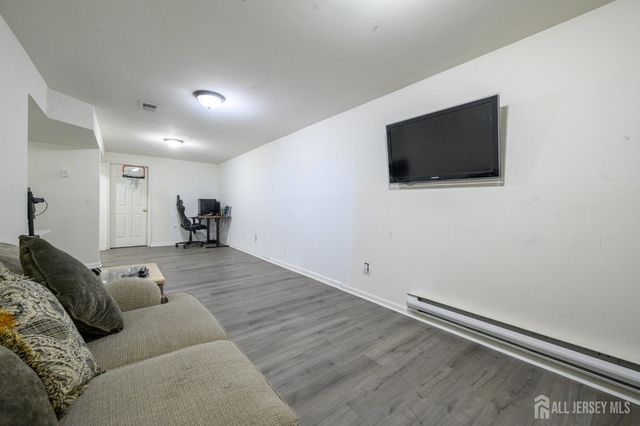 1 Cambridge Court, East Brunswick, NJ 08816