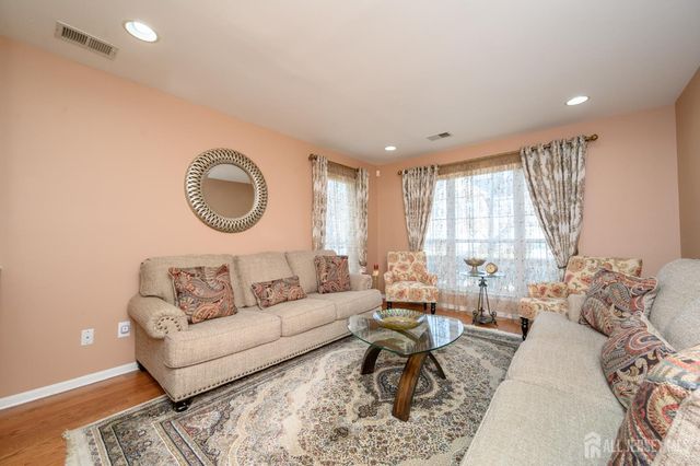 1 Cambridge Court, East Brunswick, NJ 08816