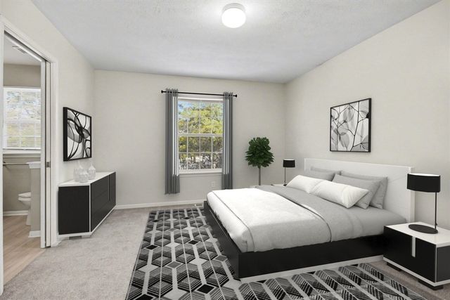 5927 E Lyn Haven Drive, Grand Rapids, MI 49512