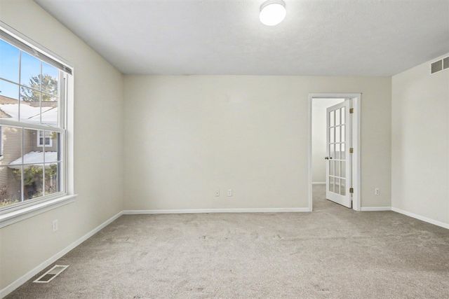 5927 E Lyn Haven Drive, Grand Rapids, MI 49512