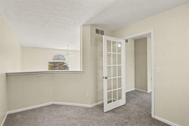 5927 E Lyn Haven Drive, Grand Rapids, MI 49512