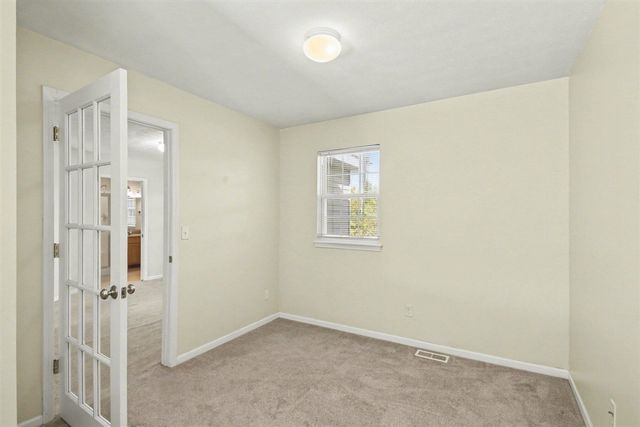 5927 E Lyn Haven Drive, Grand Rapids, MI 49512