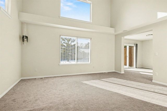 5927 E Lyn Haven Drive, Grand Rapids, MI 49512