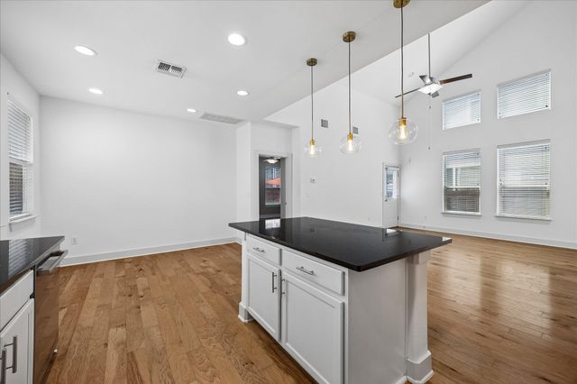 7203 Bertram CT, Austin, TX 78741