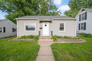 2011 35TH Street, Rock Island, IL 61201