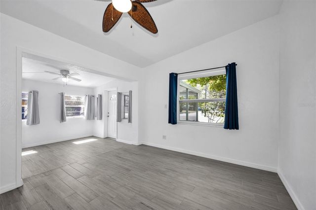 5901 10TH STREET N, St Petersburg, FL 33703