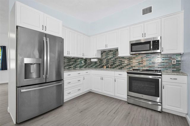 5901 10TH STREET N, St Petersburg, FL 33703