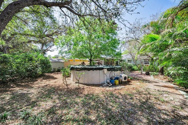 5901 10TH STREET N, St Petersburg, FL 33703