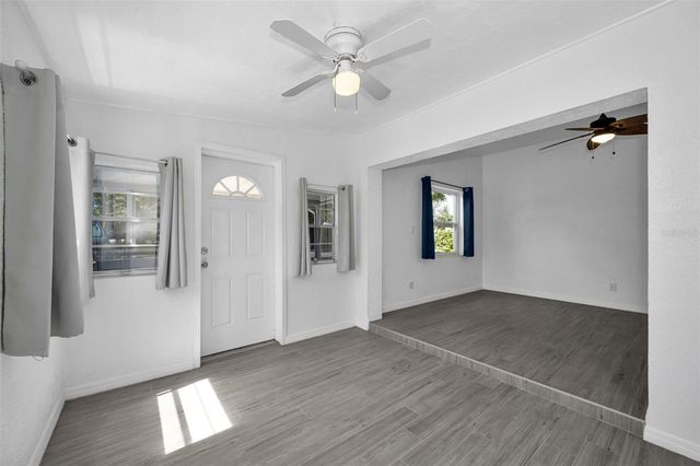 5901 10TH STREET N, St Petersburg, FL 33703