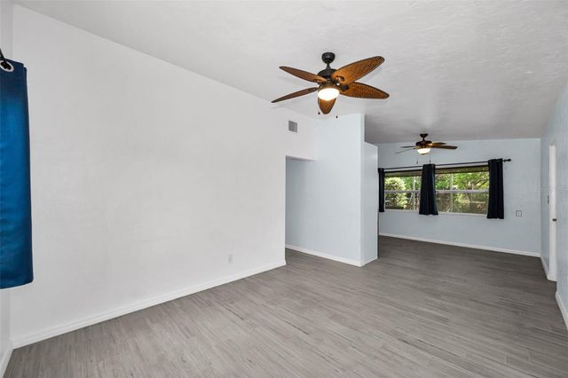 5901 10TH STREET N, St Petersburg, FL 33703