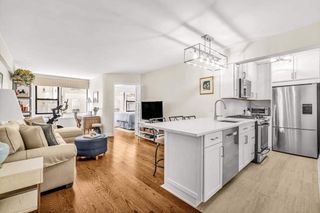 220 E 67th Street # 6J, New York City, NY 10065