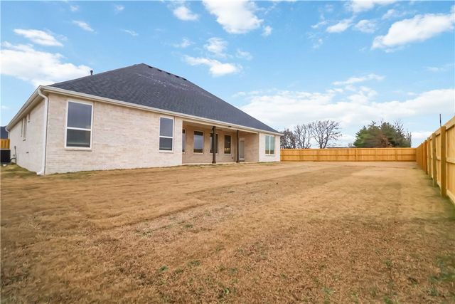 2136 Porter Street, Pea Ridge, AR 72751