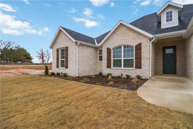2136 Porter Street, Pea Ridge, AR 72751