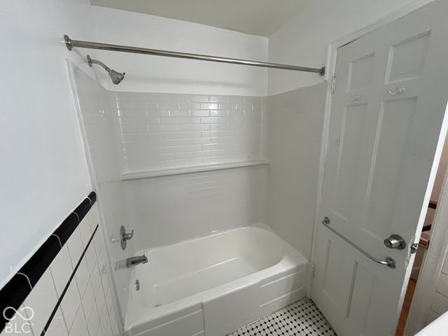 160 W 47th Street, Indianapolis, IN 46208