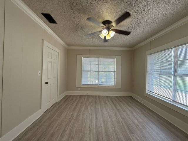 3016 James Avenue, Fort Worth, TX 76110