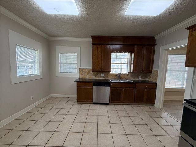 3016 James Avenue, Fort Worth, TX 76110