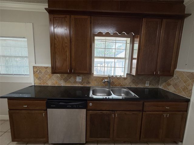 3016 James Avenue, Fort Worth, TX 76110