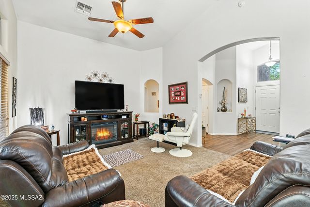 17276 S Sienna Bluffs Trail, Vail, AZ 85641