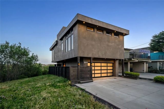 1839 Strand Way, Oceano, CA 93445