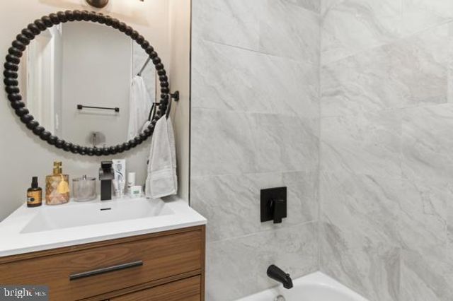 3527 HORTON AVE, Baltimore, MD 21225