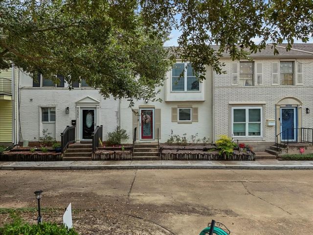 18204 Heritage Lane 8204, Houston, TX 77058