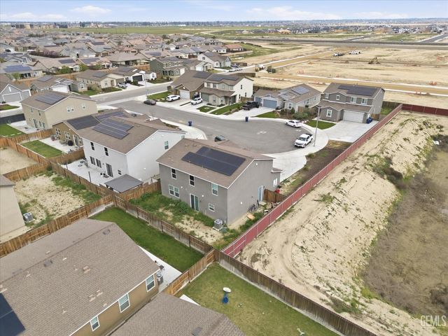 7215 Shooting Star Court, Bakersfield, CA 93311