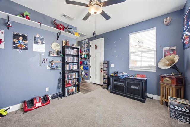 7215 Shooting Star Court, Bakersfield, CA 93311