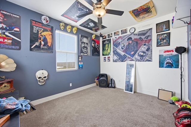 7215 Shooting Star Court, Bakersfield, CA 93311