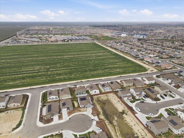 7215 Shooting Star Court, Bakersfield, CA 93311