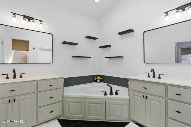 404 Bay Cove, Ridgeland, MS 39157