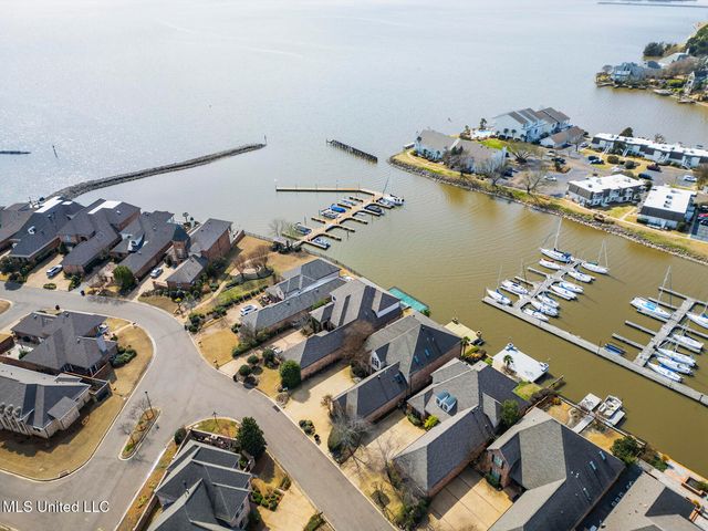 404 Bay Cove, Ridgeland, MS 39157