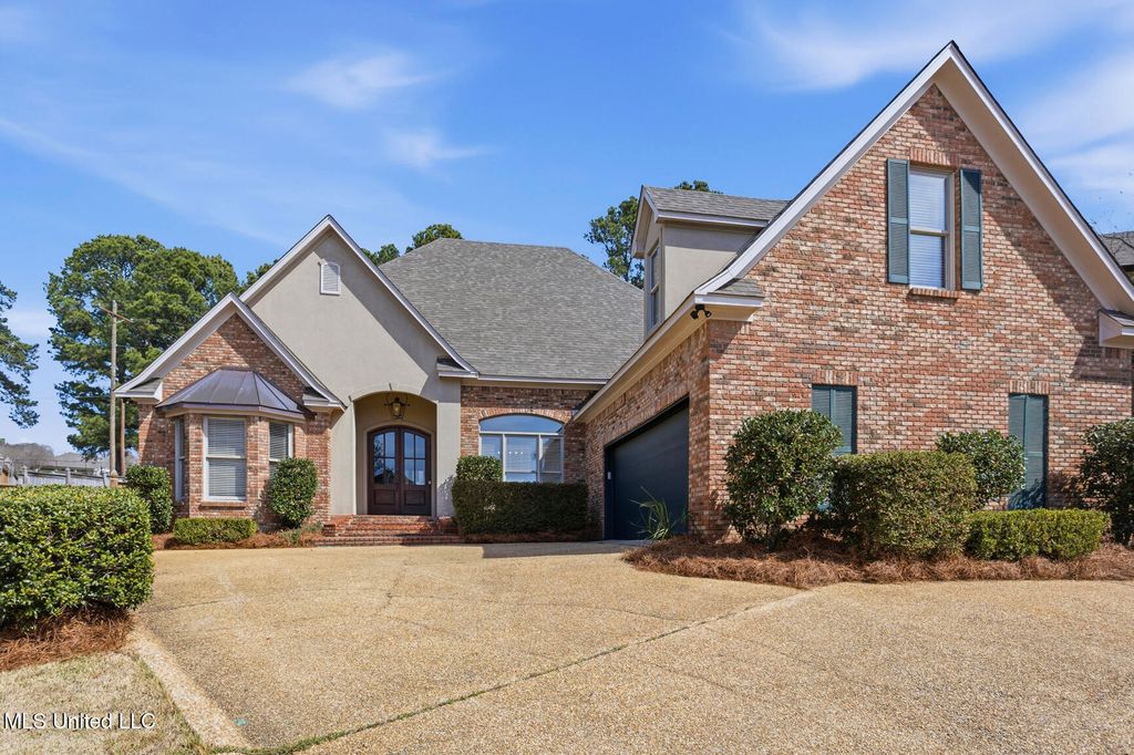 404 Bay Cove, Ridgeland, MS 39157