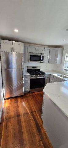 25 Front St, Shirley, MA 01464