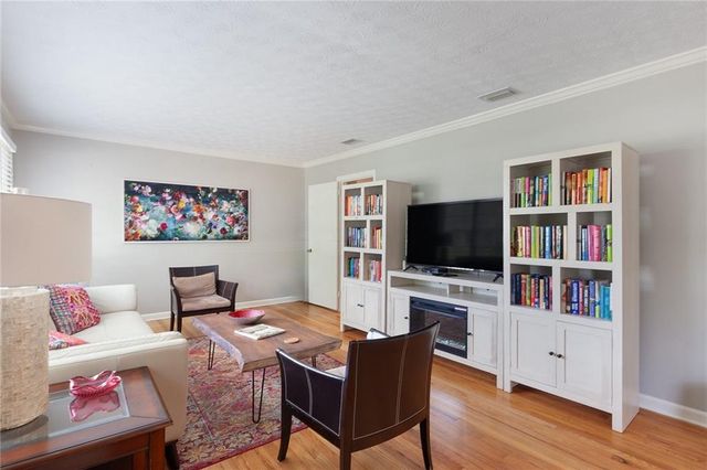 214 N Coleman Road, Roswell, GA 30075