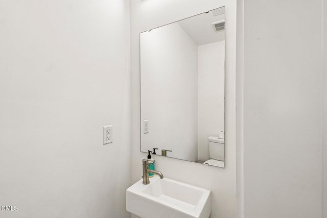 512 Gordon Street Unit 802, Durham, NC 27701
