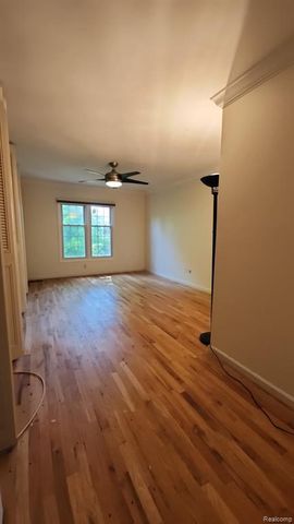 1250 Trailwood Path, Bloomfield Hills, MI 48301