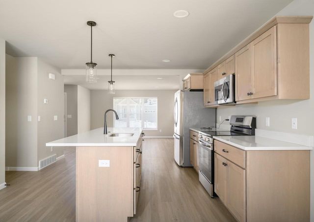 530 Lone Oak Lane, Verona, WI 53593