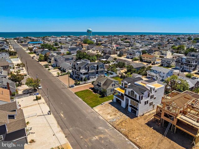 280 W 15TH ST, Ship Bottom, NJ 08008