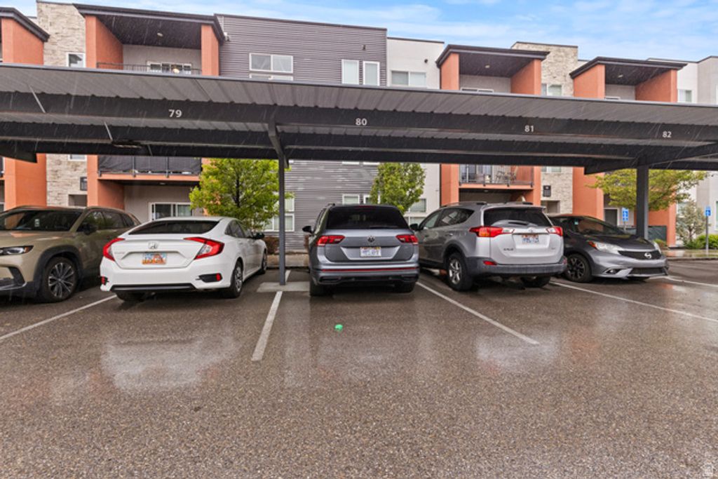 Image 21 of property listing at 875 S DEPOT ST #B355, Clearfield, UT 84015