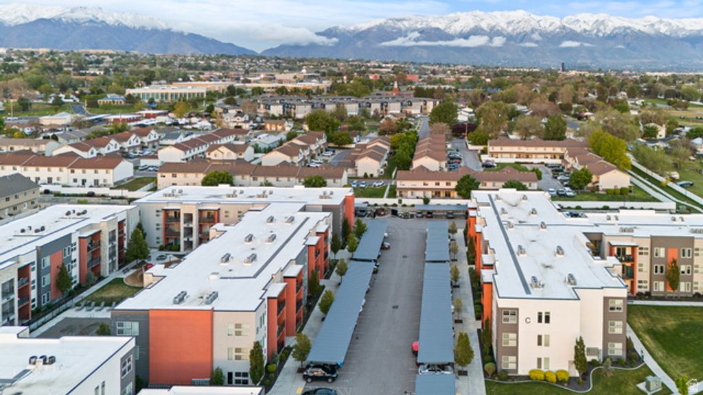 Image 34 of property listing at 875 S DEPOT ST #B355, Clearfield, UT 84015