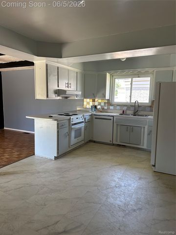 13252 Diena Drive, Warren, MI 48088