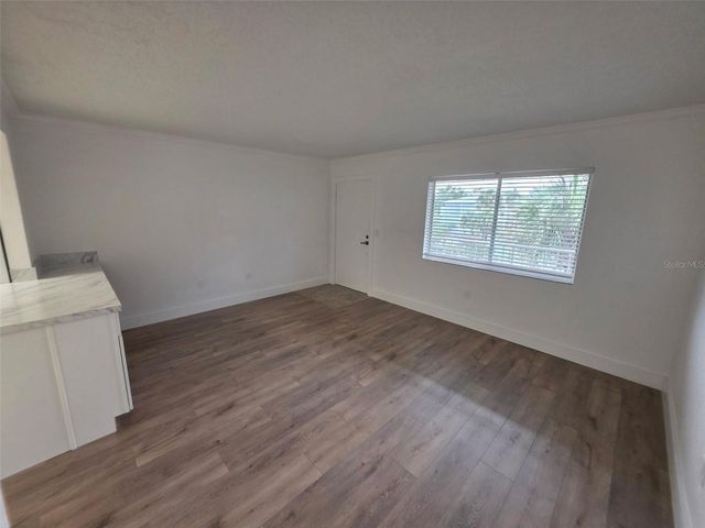 139 OYSTER BAY CIRCLE 300, Altamonte Springs, FL 32701