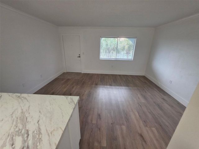 139 OYSTER BAY CIRCLE 300, Altamonte Springs, FL 32701