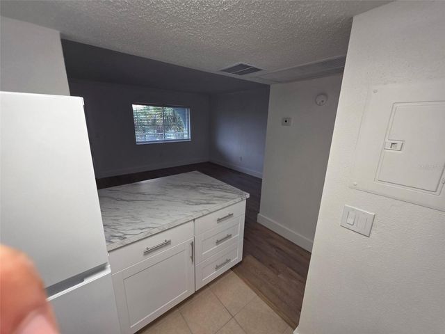 139 OYSTER BAY CIRCLE 300, Altamonte Springs, FL 32701