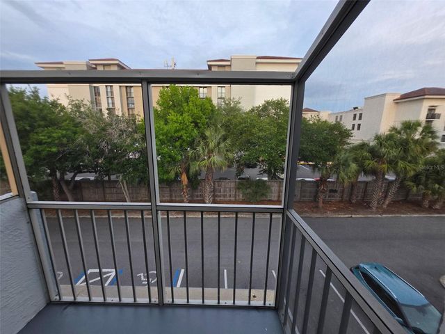 139 OYSTER BAY CIRCLE 300, Altamonte Springs, FL 32701