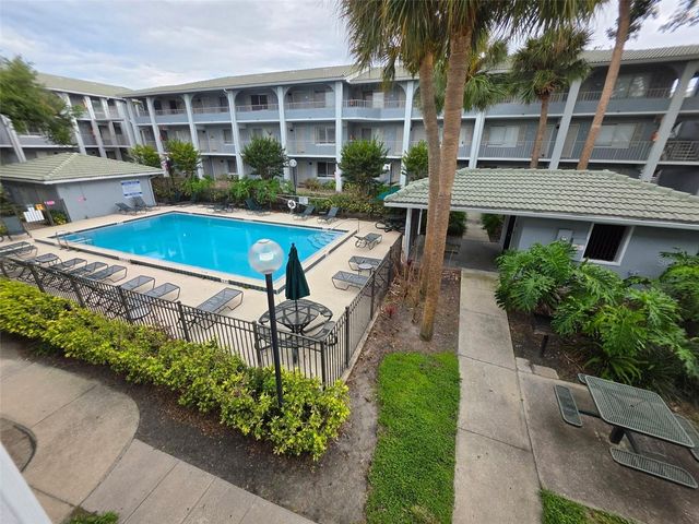 139 OYSTER BAY CIRCLE 300, Altamonte Springs, FL 32701
